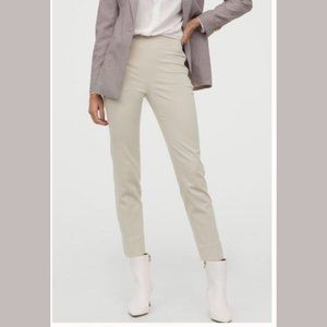 NWOT H&M Cream Skinny Zipper Side Pants 2/$30